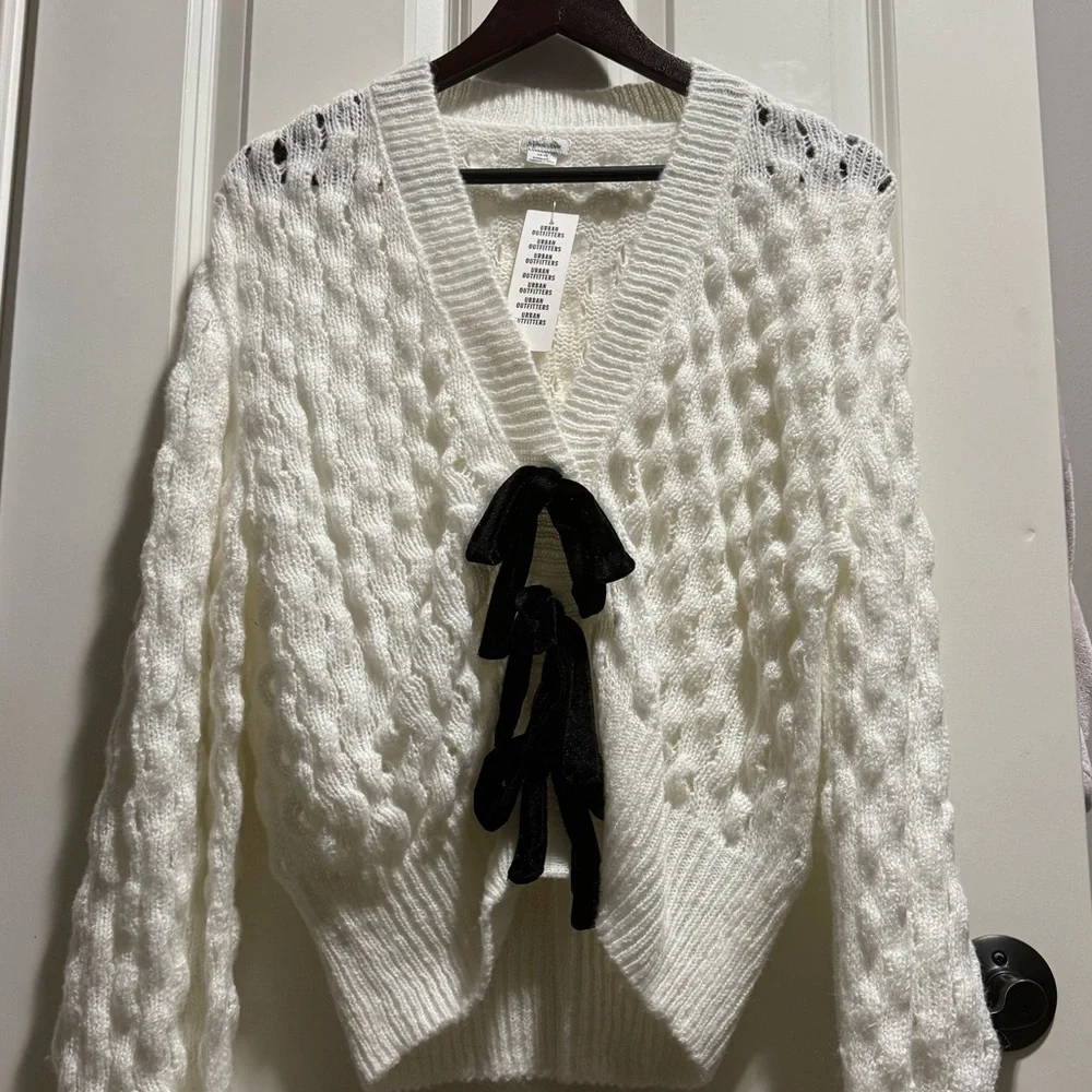 Cora Bow Cardigan Kimchi Blue by Urban Outfitters - Picture 8 of 14